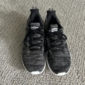 Mens size 9 adidas sneakers